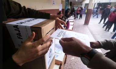 ELECCIONES PASO: EL GOBIERNO PROPONDRÁ QUE SE ELIMINEN Y SE IMPONGA LA BOLETA ÚNICA