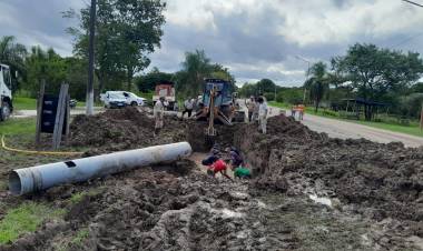 SAMEEP REPARÓ UN CAÑO MAESTRO Y SE NORMALIZA EL SERVICIO DE AGUA POTABLE EN VARIAS LOCALIDADES