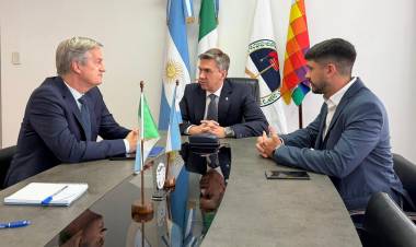 REUNIÓN CLAVE: EL GOBERNADOR ZDERO FORTALECE VÍNCULOS CON LA UNIÓN EUROPEA