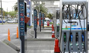 AUMENTO DE COMBUSTIBLES EN MAYO: DE CUÁNTO ES LA SUBA POR IMPUESTOS QUE DISPUSO EL GOBIERNO