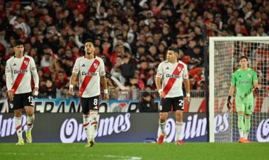 EL JUEGO DE RIVER SIGUE SIN APARECER: RECIBIÓ UN NUEVO GOLPE EN EL MONUMENTAL