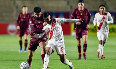LANÚS FUE SORPRENDIDO EN LA ALTURA DE BOLIVIA