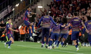 BARCELONA GRITÓ CAMPEÓN DE LA LIGA DE ESPAÑA ANTE REAL MADRID