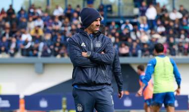 EL OFICIO MÁS INGRATO E INESTABLE DEL FÚTBOL