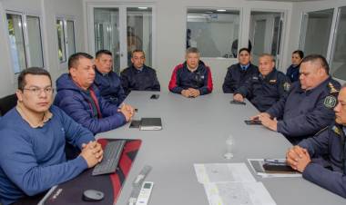 MATKOVICH ENCABEZÓ UNA REUNIÓN DE URGENCIA CON LA CÚPULA POLICIAL POR LA BÚSQUEDA DE AXEL GONZÁLEZ