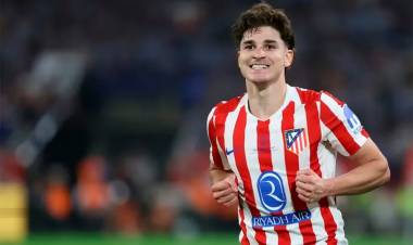BARCELONA COLOCÓ A JULIÁN ÁLVAREZ COMO UNA DE SUS PRIORIDADES
