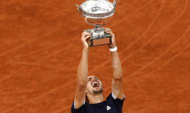 ALEXANDER ZVEREV, EL CAMPEÓN DE ROLAND GARROS QUE SALDÓ UNA VIEJA DEUDA