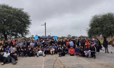MÁS DE 500 ESTUDIANTES DEL IMPENETRABLE PARTICIPARON DE LOS JUEGOS INTERCOLEGIALES DE ATLETISMO
