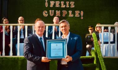 EN SU 105° ANIVERSARIO, CAMPO LARGO ABRIÓ SU PASEO DE EMPRENDEDORES Y SE ENTREGARON TÍTULOS DE PROPIEDAD