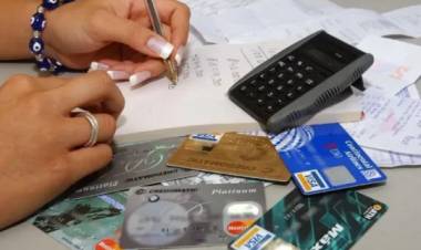 MOROSIDAD: SE AGRAVA EL PROBLEMA Y UNO DE CADA TRES ARGENTINOS CON DEUDA NO PUEDE PAGAR