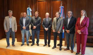 CHACO Y SANTIAGO DEL ESTERO AVANZAN EN UNA AGENDA CONJUNTA PARA FORTALECER EL CONTROL FORESTAL Y EL DESARROLLO REGIONAL