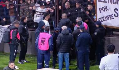 CRISIS EN PLATENSE: 14 PARTIDOS SIN VICTORIAS, ZUNINO EN DUDA Y SU CAPITÁN PELEADO CON LA GENTE