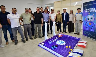 EDUCACIÓN: LLEGARON LOS KITS TECNOLÓGICOS PARA LOS EQUIPOS SEMIFINALISTAS DE LA COPA ROBÓTICA EDUCABOT 2026
