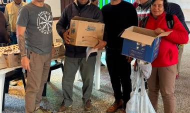 COLONIA ELISA: EL GOBIERNO PROVINCIAL FORTALECE LA PRODUCCIÓN AVÍCOLA FAMILIAR