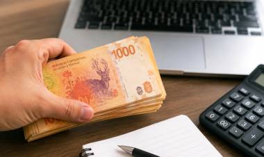 BRECHA DE TASAS: POR QUÉ LOS BANCOS PAGAN UN 20% POR LOS PLAZOS FIJOS, PERO COBRAN HASTA 200% POR UN CRÉDITO