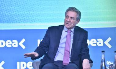 EL GOBIERNO ANTICIPÓ QUE EL BANCO CENTRAL COMPRARÁ AL MENOS OTROS US$10.000 MILLONES ANTES DE LAS ELECCIONES