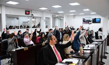 LA LEGISLATURA PRESTÓ ACUERDO A LA DESIGNACIÓN DE FUNCIONARIOS Y SANCIONÓ NUEVAS LEYES