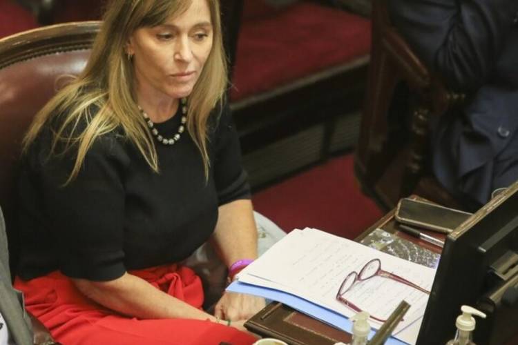 JULIANA DI TULLIO PIDIÓ LA EXPULSIÓN DEL PJ DE SCIOLI Y LOS SENADORES KUEIDER Y ESPÍNOLA