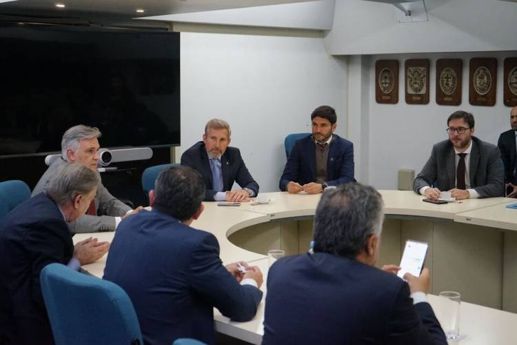 CUMBRE DE GOBERNADORES ALIADOS PARA ORDENAR LAS TROPAS POR LA LEY BASES