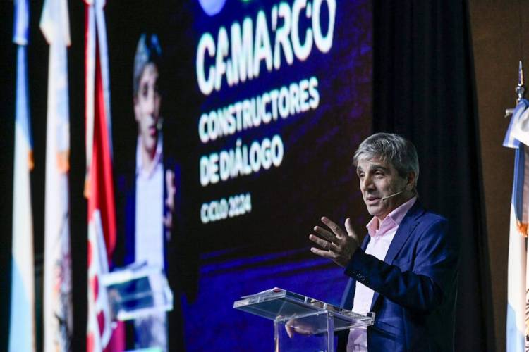 "HACEN RUIDO POR UN DÓLAR A 1300, UN 10% EN 6 MESES"