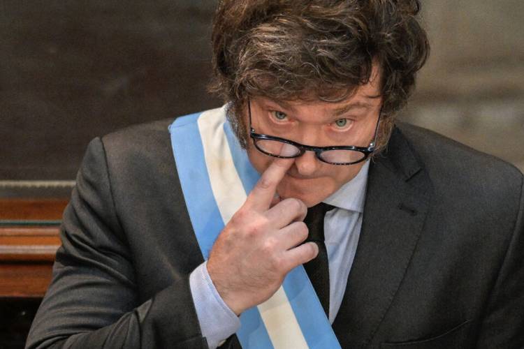 LANZA UN PLAN DE ALFABETIZACIÓN