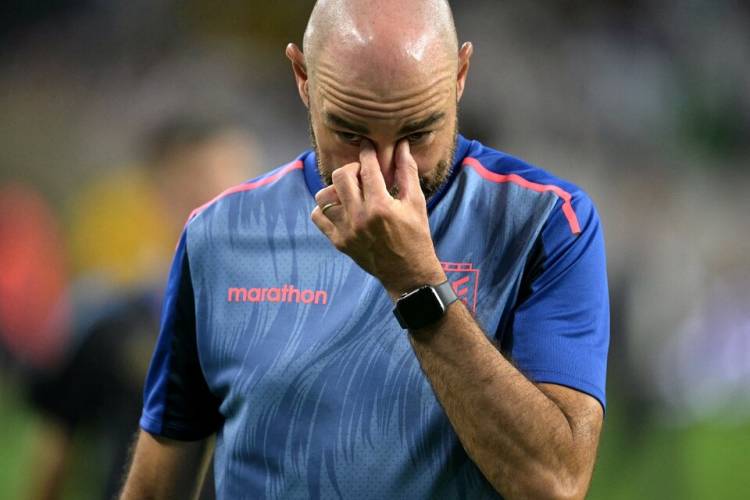 COPA AMÉRICA: TRAS LA DERROTA CON ARGENTINA DESPIDIERON AL DT DE ECUADOR