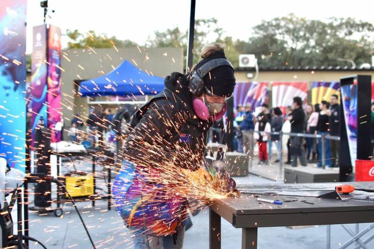 BIENAL CHACO 2024: AGENDA DEL 5to DÍA CON NUTRIDAS PROPUESTAS EN EL CONGRESO DE ARTES Y EN LOS ESCENARIOS 