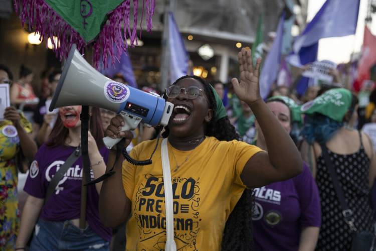 UNA VIOLACIÓN CADA SEIS MINUTOS