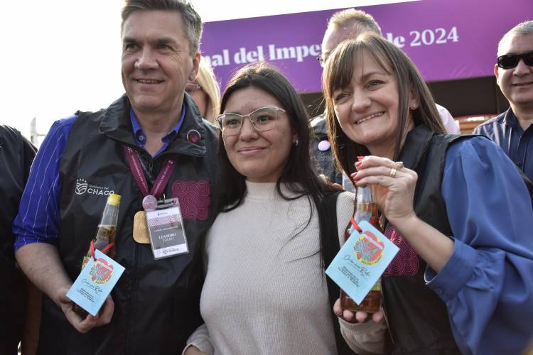 CASTELLI: EL GOBERNADOR ZDERO ACOMPAÑÓ HOY LA BIENAL DEL IMPENETRABLE