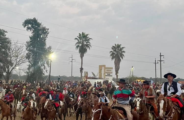 COMENZÓ LA 27° CABALGATA DE LA FE EN QUITILIPI, FUERTE ACOMPAÑAMIENTO DEL GOBIERNO PROVINCIAL 