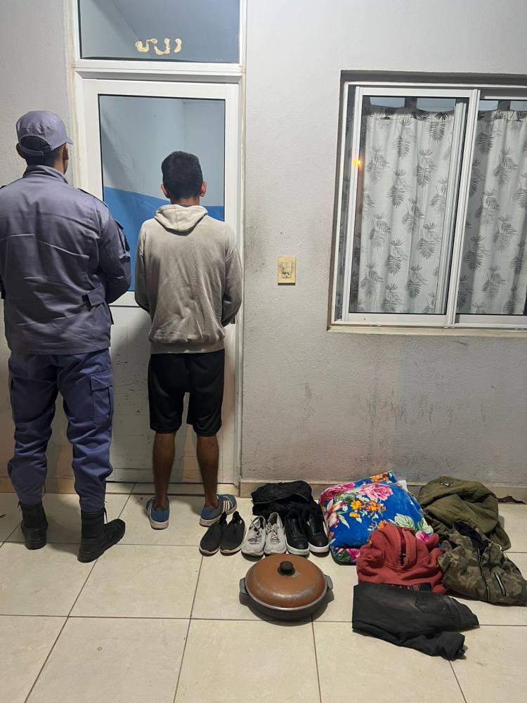 VILLA BERTHET: FUE DETENIDO POR ROBAR ELEMNTOS DE UNA VIVIENDA 
