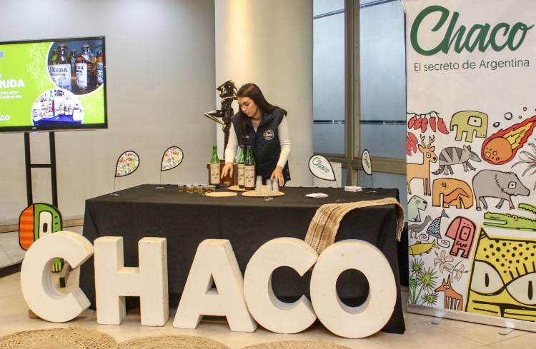 1ª DE AGOSTO: EL GOBIERNO RECIBIÓ A LOS TRABAJADORES ESTATALES CON LA TRADICIONAL CAÑA CON RUDA 