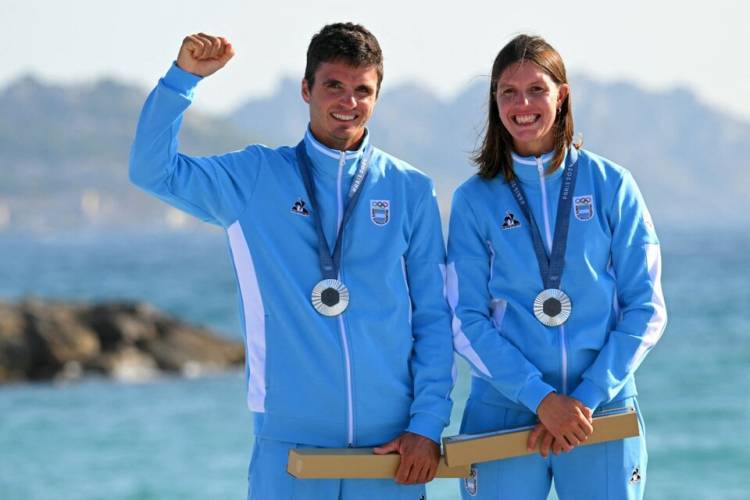 LA MEDALLA DE MAJDALANI Y BOSCO: DE LA SALIDA CLAVE A LA FELICITACIÓN DE LANGE