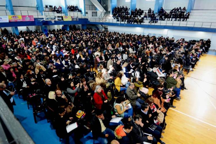“RED APRENDE”: MÁS DE 17.000 DOCENTES SE SUMARON AL DESAFÍO DE FORMARSE EN "ALFABETIZACIÓN AVANZADA Y ACADÉMICA”