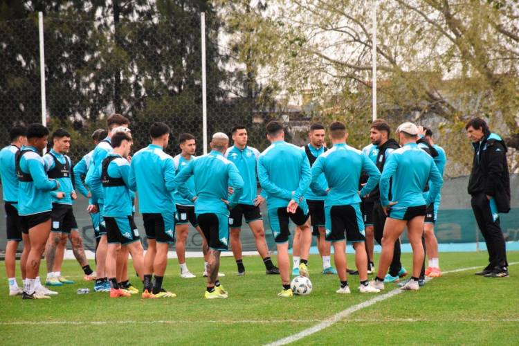 COPA SUDAMERICANA: RACING VISITA HOY A HUACHIPATO EN EL INICIO DE OCTAVOS
