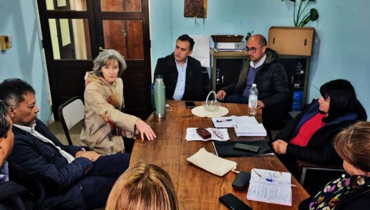 EDUCACIÓN ACOMPAÑA A LAS ESCUELAS SECUNDARIAS DE LA REGIONAL 10 PARA FORTALECER LA CONVIVENCIA ESCOLAR