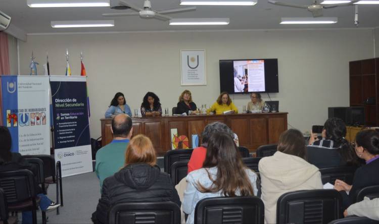 EDUCACIÓN: ANTE FUTUROS DOCENTES, LA DIRECCIÓN DE NIVEL SECUNDARIO EXPUSO LOS DESAFÍOS EN EL NIVEL Y LAS ACCIONES DE POLÍTICA EDUCATIVA