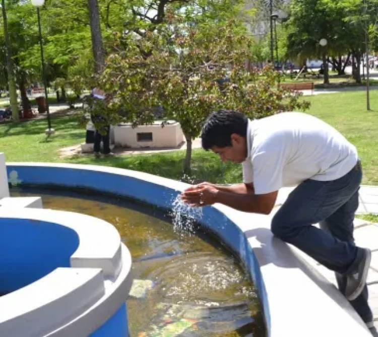 PRESIDENCIA ROQUE SÁENZ PEÑA FUE UNA CALDERA EL DOMINGO