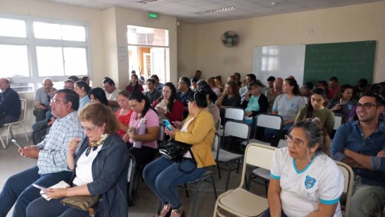 DOCENTES DE EDUCACIÓN TÉCNICA Y FORMACIÓN PROFESIONAL SE CAPACITAN EN HIGIENE Y SEGURIDAD EN LAS ESCUELAS