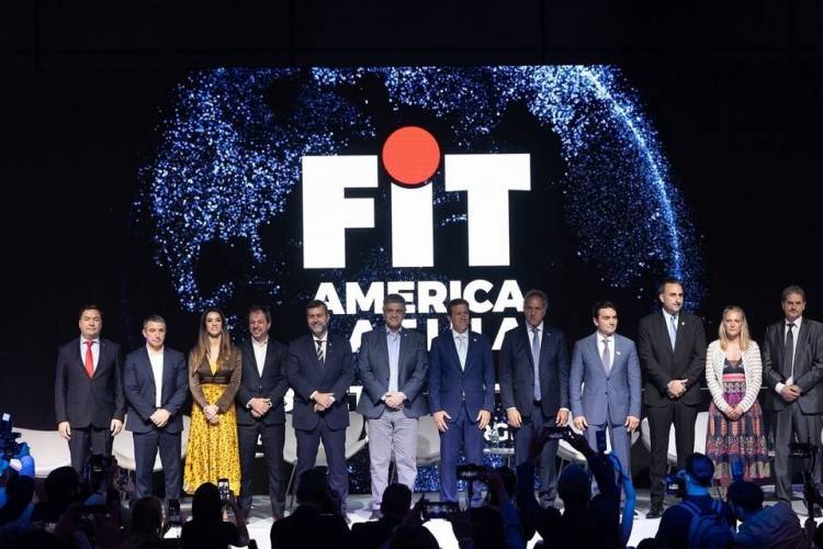 ANDRÉS DEYÁ, PRESIDENTE DE FAEVYT: "EL TURISMO GENERA MÁS DE 1.500.000 EMPLEOS, LO QUE REPRESENTA EL 11? LA MASA SALARIAL"