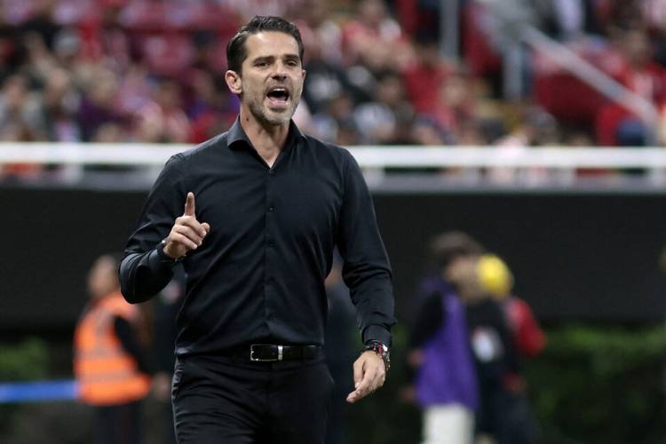 EN BOCA TODO APUNTA A GAGO DT
