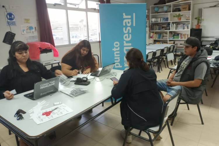 OTRO GOLPE DE MILEI A LA EDUCACIÓN: ELIMINAN EL FONDO FIDUCIARIO DEL PLAN PROGRESAR