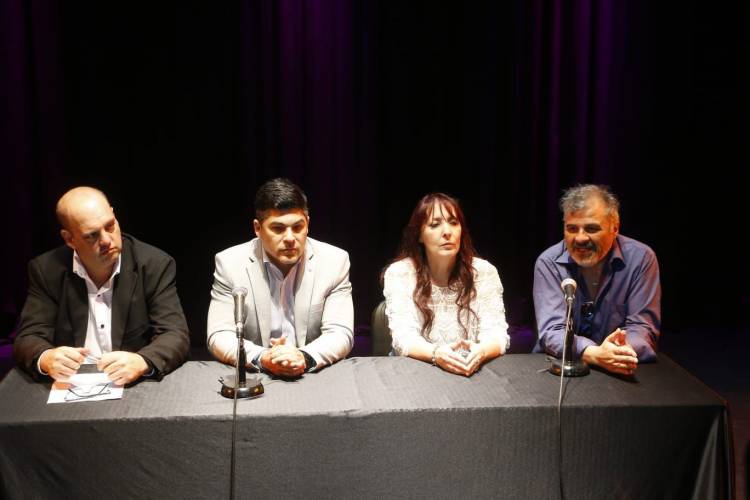 GUIDO MIRANDA: ESTE VIERNES LLEGA EL SHOW INTERNACIONAL "VIVACE BLUE" A RESISTENCIA