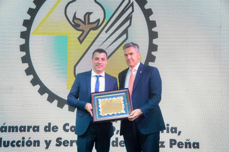 SÁENZ PEÑA: EL GOBERNADOR ZDERO ACOMPAÑÓ EL ANIVERSARIO 85° DE LA CÁMARA DE COMERCIO LOCAL