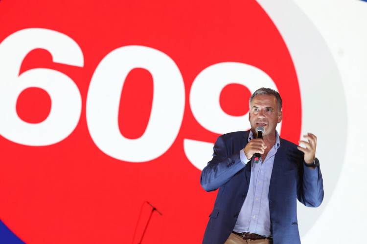 URUGUAY: EL FRENTE AMPLIO LIDERA TODAS LAS ENCUESTAS PARA LA PRIMERA VUELTA