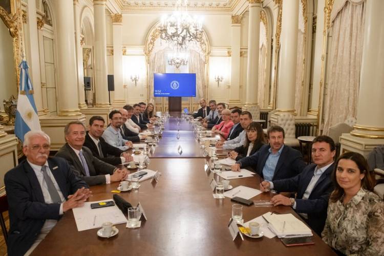 EL GOBIERNO BUSCA BLINDAR EL PRESUPUESTO