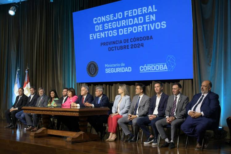 EFECTIVOS DE LA POLICÍA DEL CHACO PARTICIPAN DEL CONSEJO FEDERAL DE SEGURIDAD EN EVENTOS DEPORTIVOS