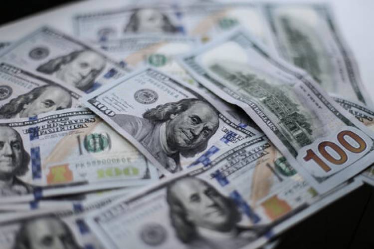 LA DEUDA EXTERNA PRIVADA SUMA 104.592 MILLONES DE DÓLARES
