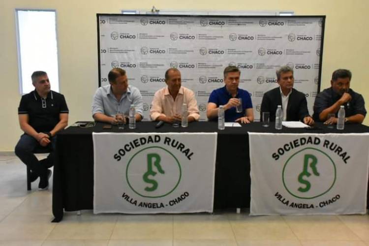 FIRMA DE CONVENIO Y ENTREGA DE MICROCRÉDITOS EN LA SOCIEDAD RURAL DE VILLA ÁNGELA