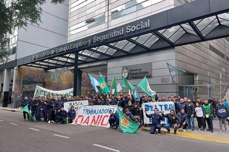 PLANTA DE DÁNICA EN LLAVALLOL EN RIESGO DE CIERRE